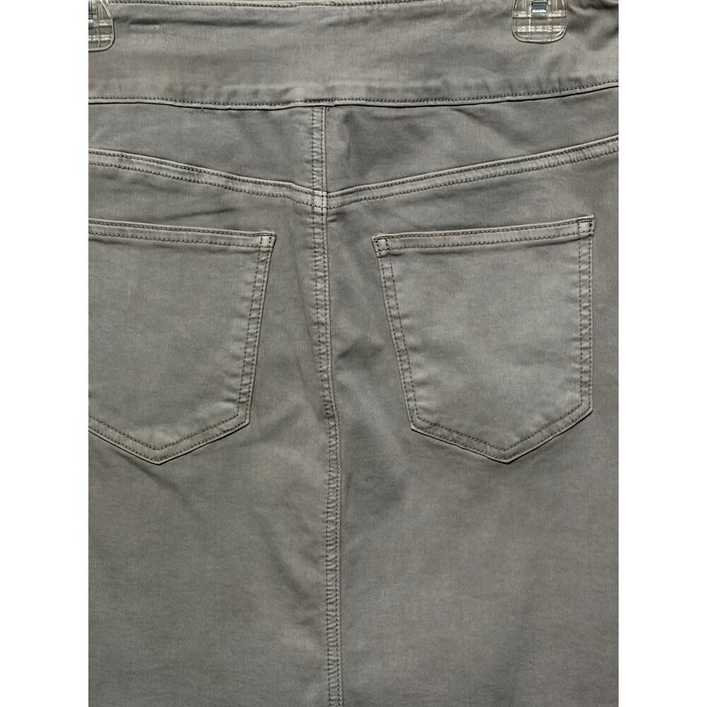Ethyl Clothing Gray Fringe Hem Stretch Denim Mini Skirt Size 8 Boho Casual - Picture 5 of 7